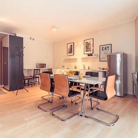 Rent Like - Piaskowa 6 Warsaw